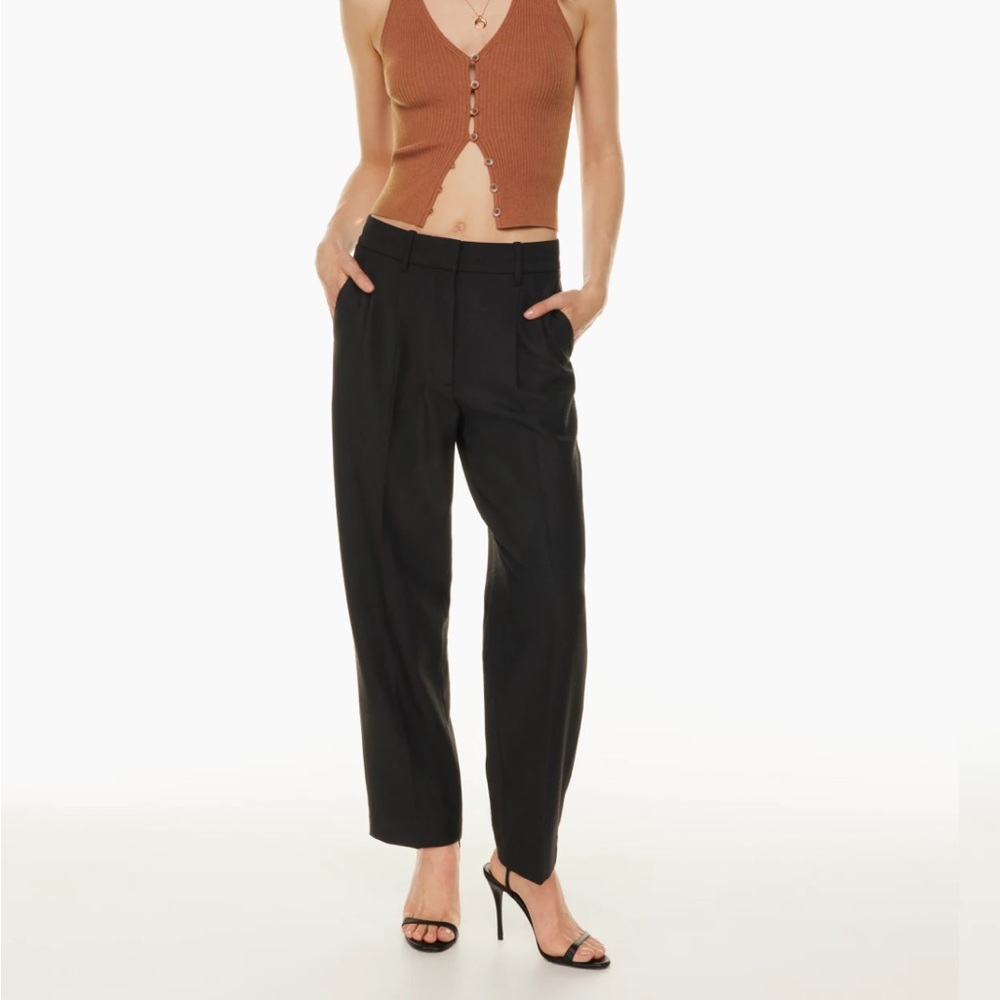 🤍NWT🤍 Aritzia Wilfred Carrot Pants
